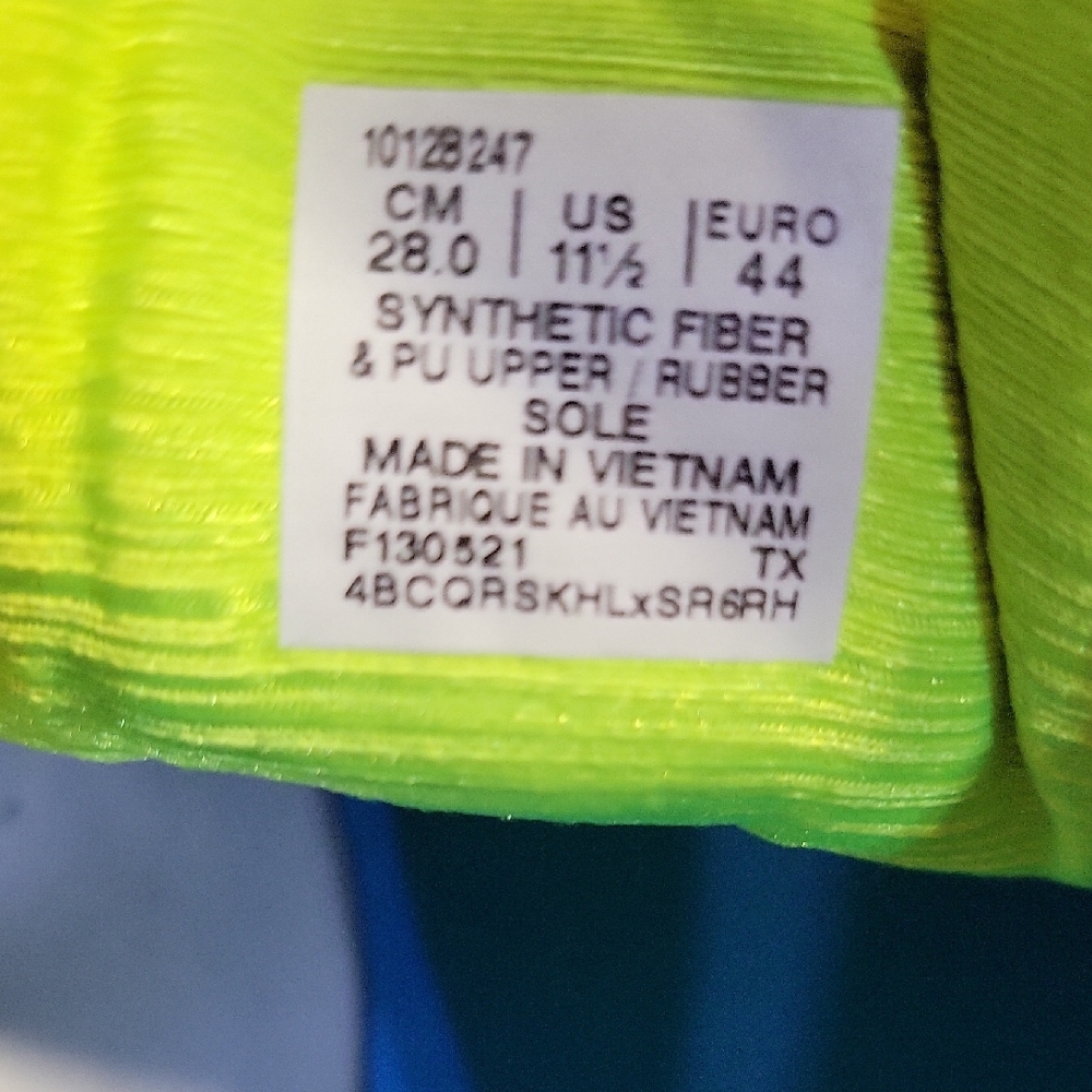 Mens 11.5 ASICS Novablast 2 running shoes in the "White/Safety Yellow" Great. - Picture 7 of 7